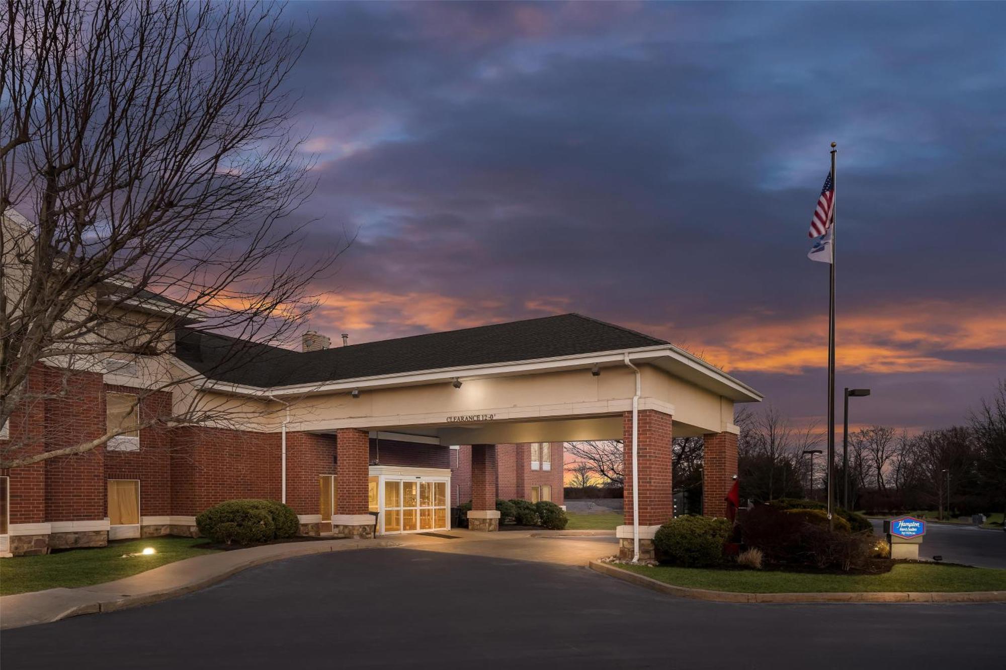 Hampton Inn & Suites Newtown Yardley Exterior foto